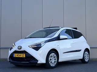 Toyota Aygo 1.0 VVT-i x-play cabrio - airco - nap - cruise - camera -