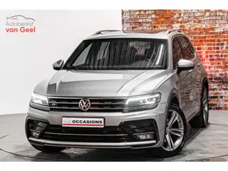 Volkswagen Tiguan 1.5 TSI Comfortline Business | Panoramadak | Adaptive Cruise Control | LED