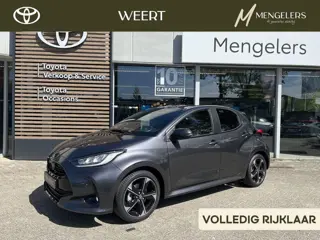 Toyota Yaris 1.5 Hybrid 130 Executive | Van 35.180 voor 33.680 euro