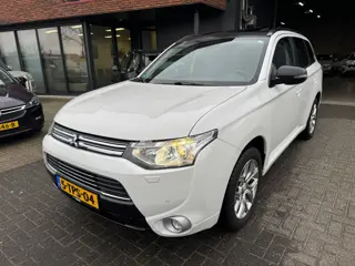 Mitsubishi Outlander 2.0 PHEV Instyle+ ACC LEDER TREKHAAK SCHUIFDAK VOL