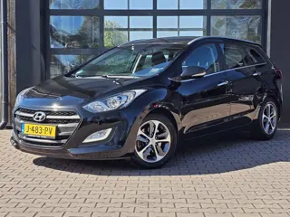 Hyundai i30 1.6 GDi Comfort | Automaat | Camera | Stoelverwarming | Navi | Cruise | All-seasons | Ri