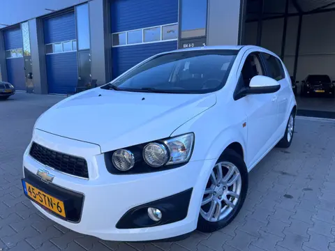 Chevrolet Aveo 1.4 LTZ airco 5deurs nieuwe apk!!