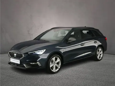 SEAT Leon FR Business 1.5 TSI eHybrid 204pk Automaat Trekhaak, Adaptive cruise control, Navigatie, A