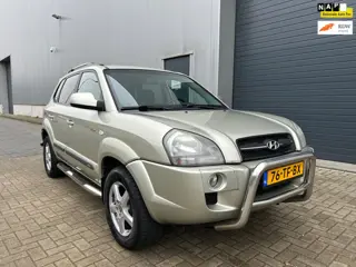 Hyundai Tucson 2.7i V6 4WD Style AUT LEDER NAP