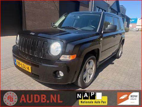 Jeep Patriot 2.4 Sport Liberty 4x4|AIRCO|LICHTMETAAL|CRUISE CONTROL|