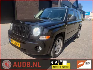 Jeep Patriot 2.4 Sport Liberty 4x4|AIRCO|LICHTMETAAL|CRUISE CONTROL|