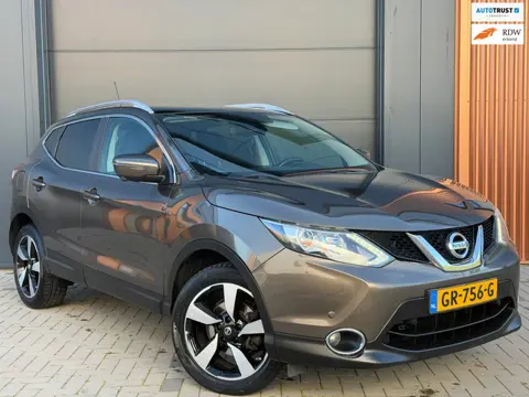 Nissan Qashqai 1.2 Connect Edition|360 Graden Camera|Pano|Trekhaak|Stoelverwarming|Keyless|Navi|Blue