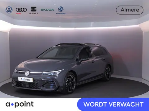 Volkswagen Golf variant 1.5 eTSI R-Line Edition 115PK DSG | Verlengde garantie | Panorama dak | Blac