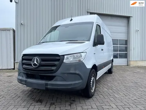 Mercedes-Benz ESprinter ESprinter L2H2 55 kWh - Geen Batterij - Start niet - Schade
