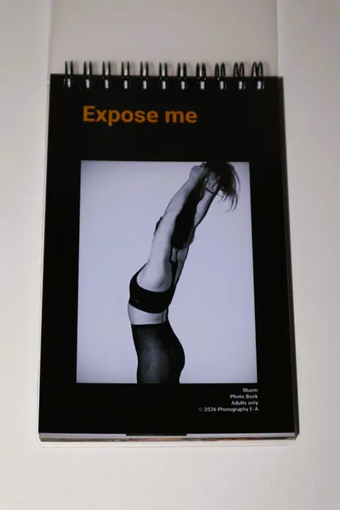 Expose me xxxxxxxx fotoboek