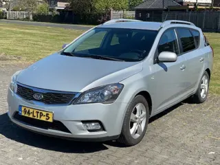 KIA CEED 1.4 CVVT X-ecutive/ Airco/ Navi/ Cruise/ Trekhaak