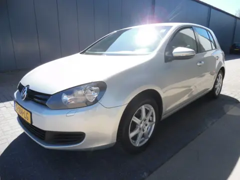 VOLKSWAGEN GOLF 1.2 TSI TRENDLINE