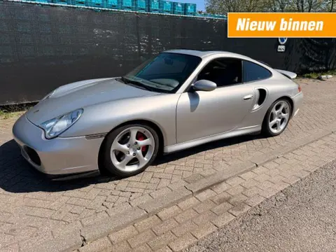 PORSCHE 996 Turbo Â Manual - Arctic Silver Metallic Â Mezger-motor
