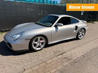 PORSCHE 996 Turbo Â Manual - Arctic Silver Metallic Â Mezger-motor