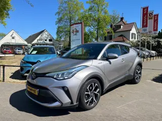 TOYOTA C-HR 1.8 HYBRID FIRST EDITION / CARPLAY / CAMERA / ADAP. CRUISE / DAB / STOELVERW. / KEYLESS
