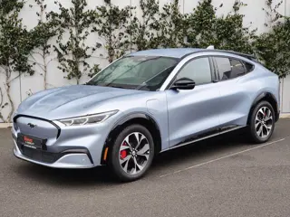 Ford Mustang Mach-E 75kWh AWD *Lease mij v.a.699,- pm*