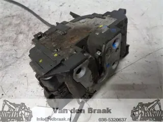 Mercedes Benz Citan 2012-2021 Deurslot links