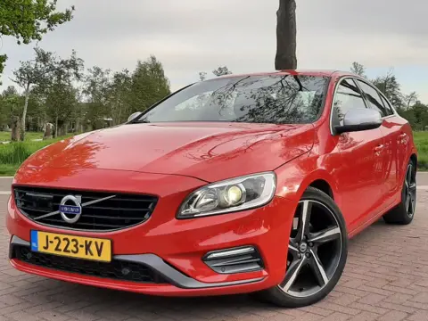 VOLVO S60 2.0 T6 AWD R-design 225KW 306PK Airco Cruise-Control Half-Leder Navigatie Bluetooth
