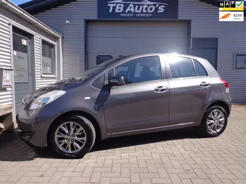Toyota Yaris 1.3 VVTi Aspiration 5-DRS AIRCO / APK 02-05-2027 !
