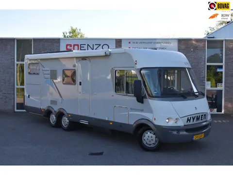 Hymer Eriba B 774 Zelfvoorzienend Lithium Zonnepanelen