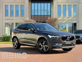 Volvo XC60 2.0 T8 Twin Engine AWD Momentum Pro Bowers & Wilkins - Panoramadak - Trekhaak