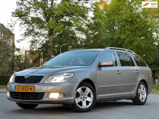 Skoda Octavia Combi 1.8 TSI Elegance Business Line|AUT DSG|NAVI|PSENSOR|STOELVERW|XENON|BOEKJES|2XSL