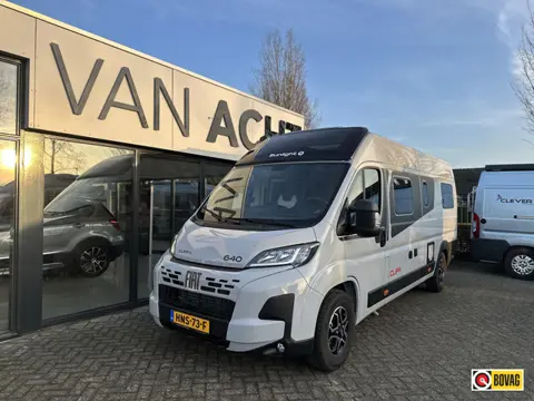 Sunlight Cliff 640 X Automaat en Busbiker