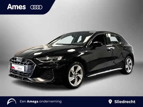 Audi A3 Sportback 35 150pk TFSI s-tronic S Line | Stoelverwarming | Keyless Entry | Elektrische acht