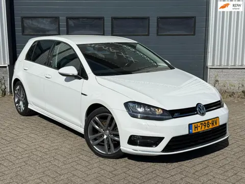 Volkswagen Golf 1.4 TSI R-LINE BOM VOLL!! 6-VERS 18-INCH