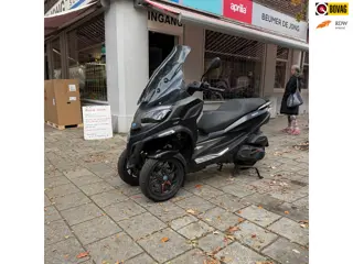 Piaggio Scooter 530 MP3 HPE Exclusive