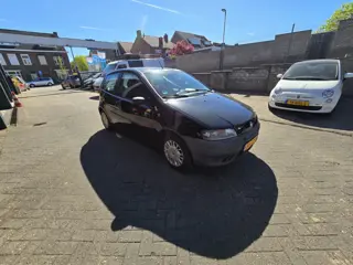 Fiat Punto 1.2 Dynamic (bj 2002)