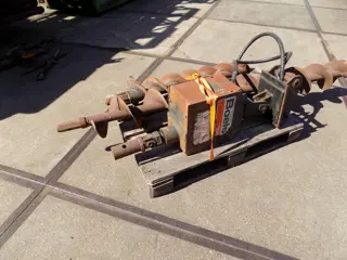 Onbekend boormotor met schroef-kraan