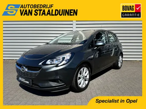 Opel Corsa 1.4 90pk Favourite Navigatie | Apple carplay | Parkeersensoren achter | Trekhaak afneemba