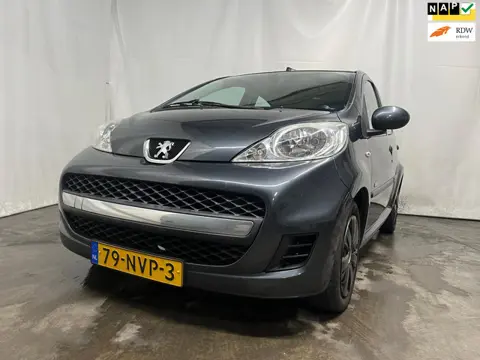 Peugeot 107 1.0-12V Millesim 200 SCHADEAUTO!!
