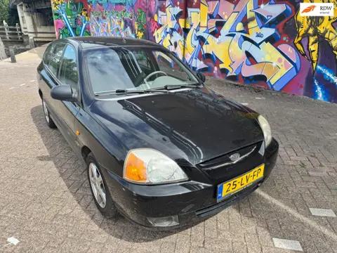 Kia Rio 1.3 RS Visto leuke auto met leuke kilometerstand rijd heerlijk nieuwe apk bij levering