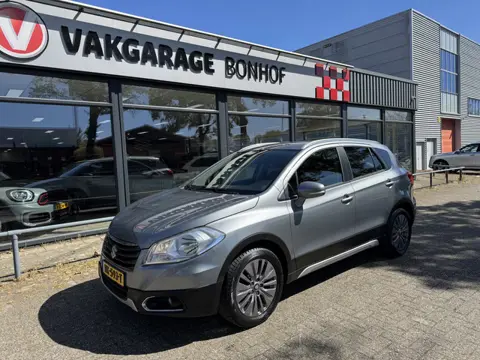 Suzuki S-Cross 1.6 Exclusive CLIMA-TREKHAAK-CAMERA