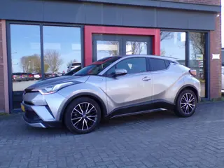 Toyota C-HR 1.8 Hybrid Executive Leder Stoel/stuurverwarming Camera Supernette auto!