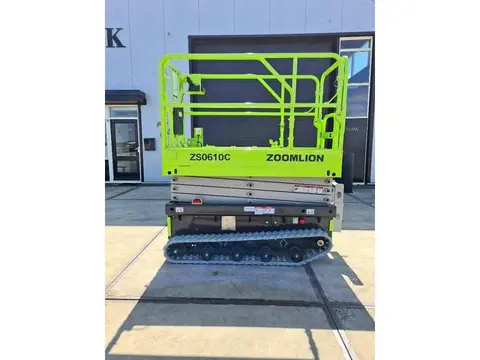 Zoomlion 8.80 mtr zc0610c crawler rupsschaarhoogwerker