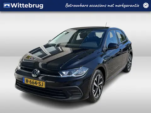 Volkswagen Polo 1.0 TSI Life / ADAPTIVE CRUISE/ APP-CONNECT/ PARKEER SENSOREN V+A/ DIGITAL DASH/ AIR