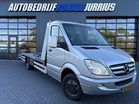 Mercedes-Benz 519CDI NL.Auto/V6/3500kgTrekgewicht/Carplay/5500kgLier/Verlengde bak 5.80m/2De Eigenaa