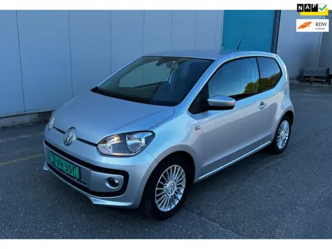 Volkswagen Up! 1.0 high up! | NW APK | Achter Parkeer sensor | Cruise | Navi
