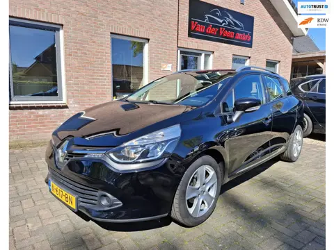 Renault Clio Estate 1.2 16V. Zeer netjes en luxe. O.a. pdc, stoelverwarming, LED, bluetooth, airco, 