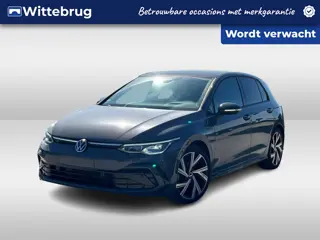 Volkswagen Golf 1.5 eTSI 150pk R-Line DSG Automaat / Panorama Schuifdak / Navigatie Pro / LM 18 inch