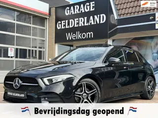 Mercedes-Benz A-klasse 180 AMG Night Upgrade | Pano | Leder/Alcantara | Digit.Cockpit | Apple/Androi