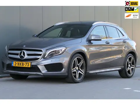Mercedes-Benz GLA-klasse 200 Edition 1 NAP Panorama Harman/kardon Memory