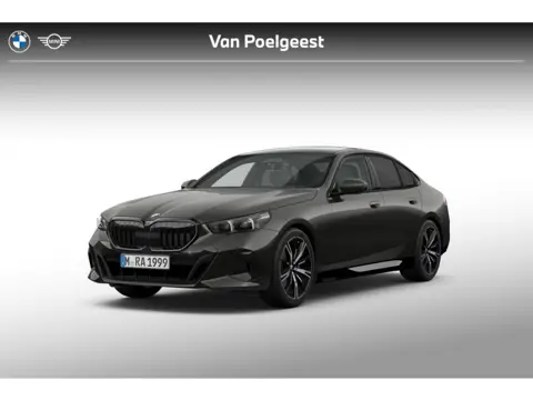 BMW 5 Serie Sedan 520i | M Sportpakket Pro | Innovation Pack | Travel Pack | Comfort Pack | Trekhaak