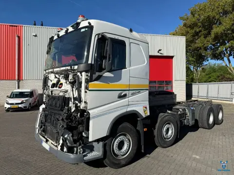 Volvo FH4-460 / 8X4 / RETARDER / !!ONLY:265226 KM!! / PTO / I-PARKCOOL / LENKACHSE / AUTOMATIC / EUR