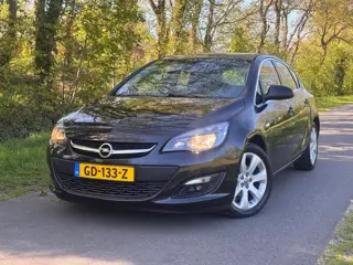 Opel Astra 1.4 Turbo Blitz | Cruise control + Navi Nu € 3.750,- !!!