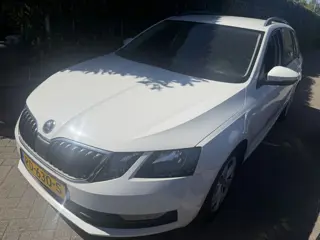 Škoda Octavia Combi 1.6 TDI Greentech Ambition Business DSG/CLIMA/NAVI B