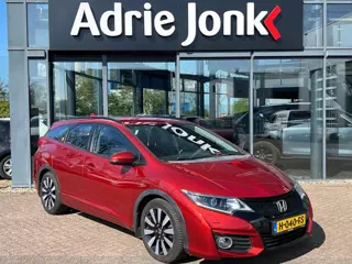 Honda Civic Tourer 1.8 Elegance | AUTOMAAT | TREKHAAK | ACHTERUITRIJCAMERA | PARKEERSENSOREN | NAVIG